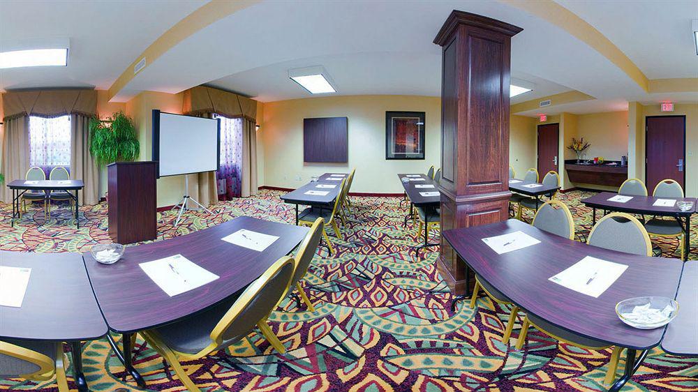 Holiday Inn Express Hotel & Suites Franklin By Ihg Екстериор снимка