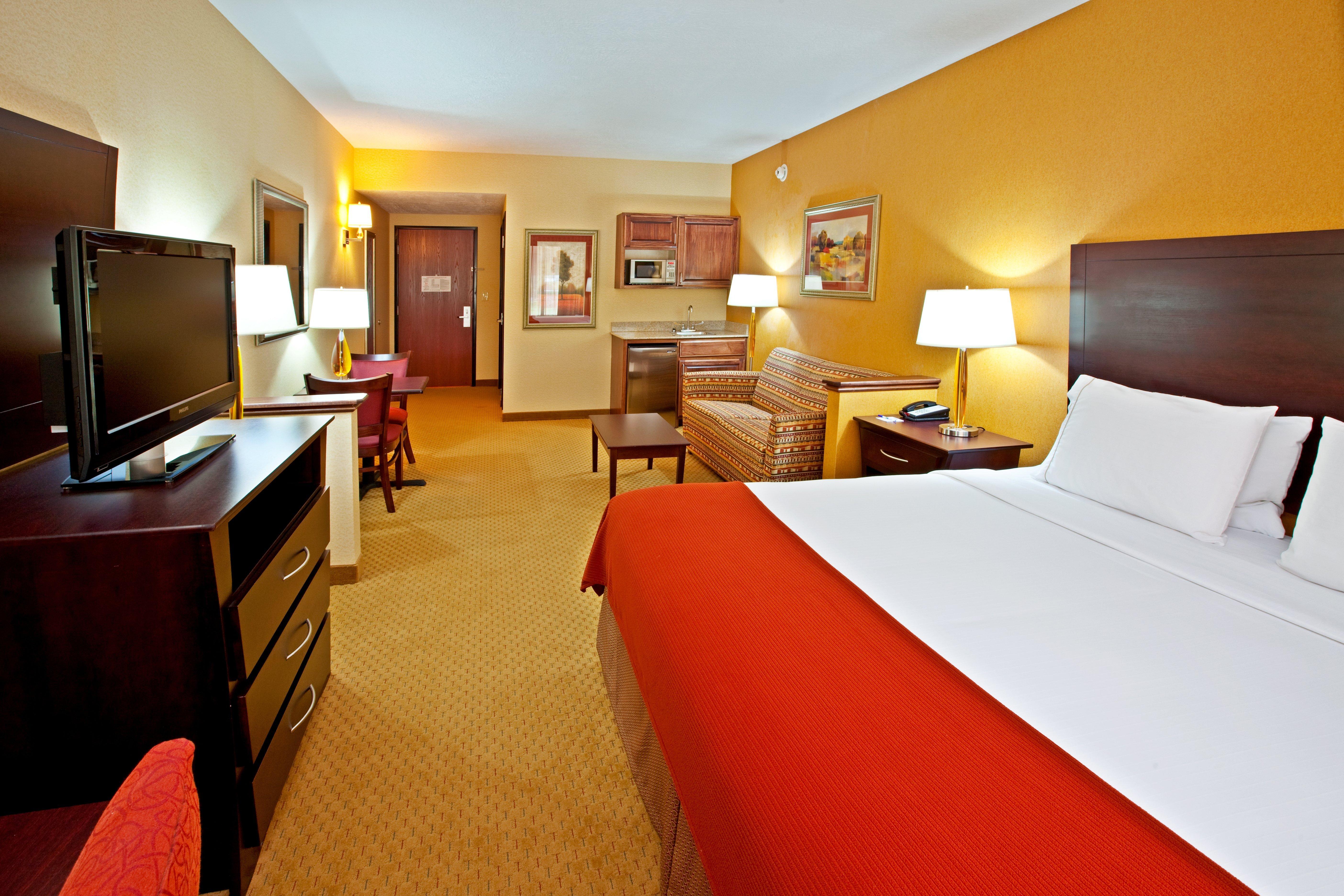 Holiday Inn Express Hotel & Suites Franklin By Ihg Екстериор снимка
