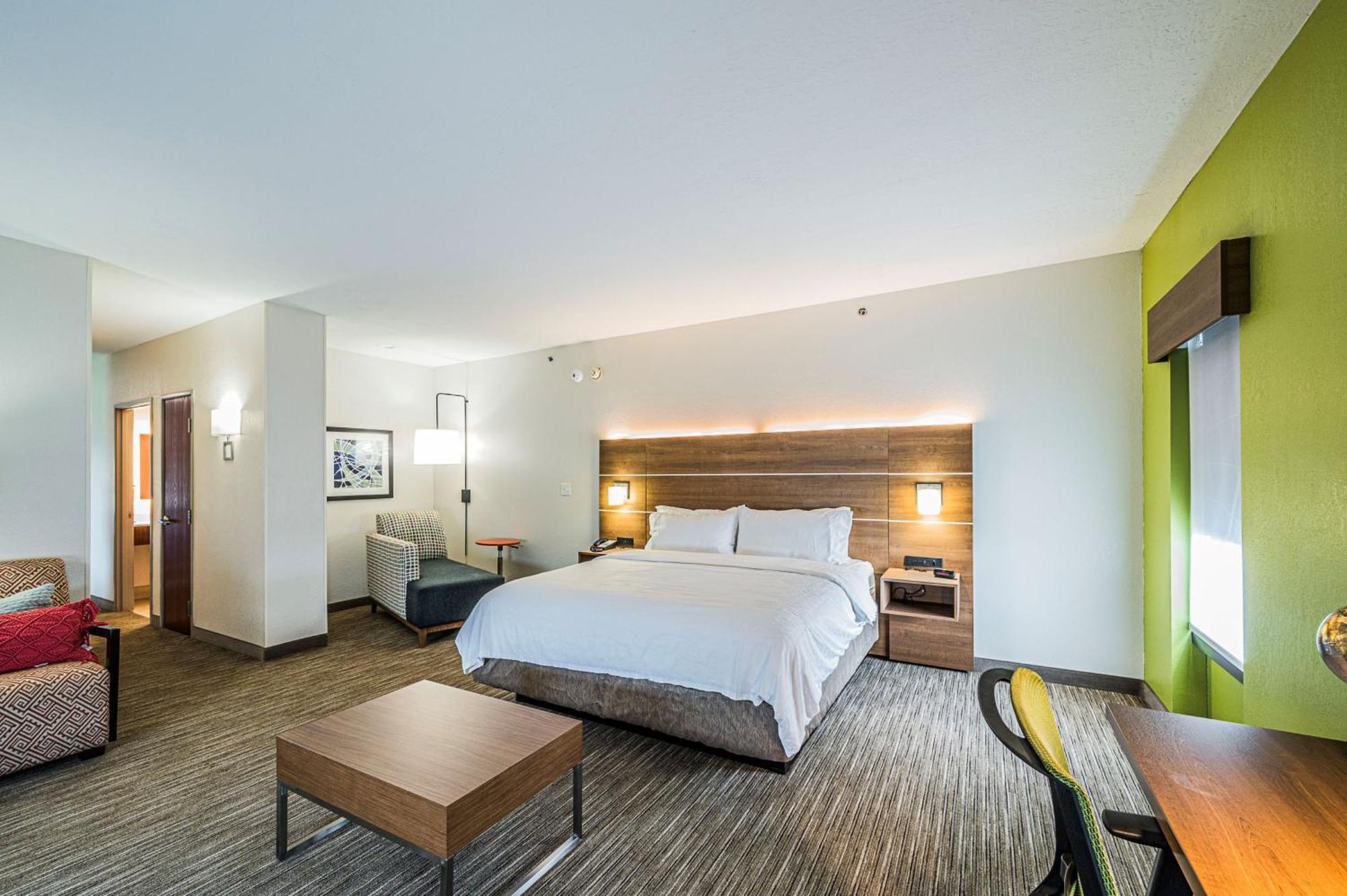 Holiday Inn Express Hotel & Suites Franklin By Ihg Екстериор снимка