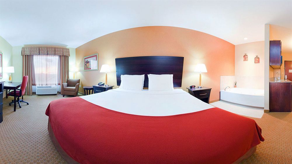 Holiday Inn Express Hotel & Suites Franklin By Ihg Екстериор снимка